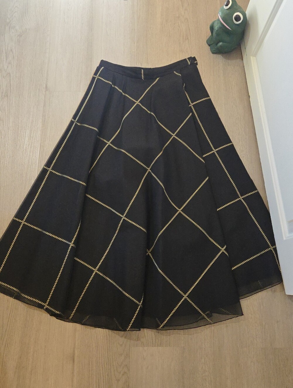Vintage Charles Glueck Silk Black/Gold Skirt, SIZE 12